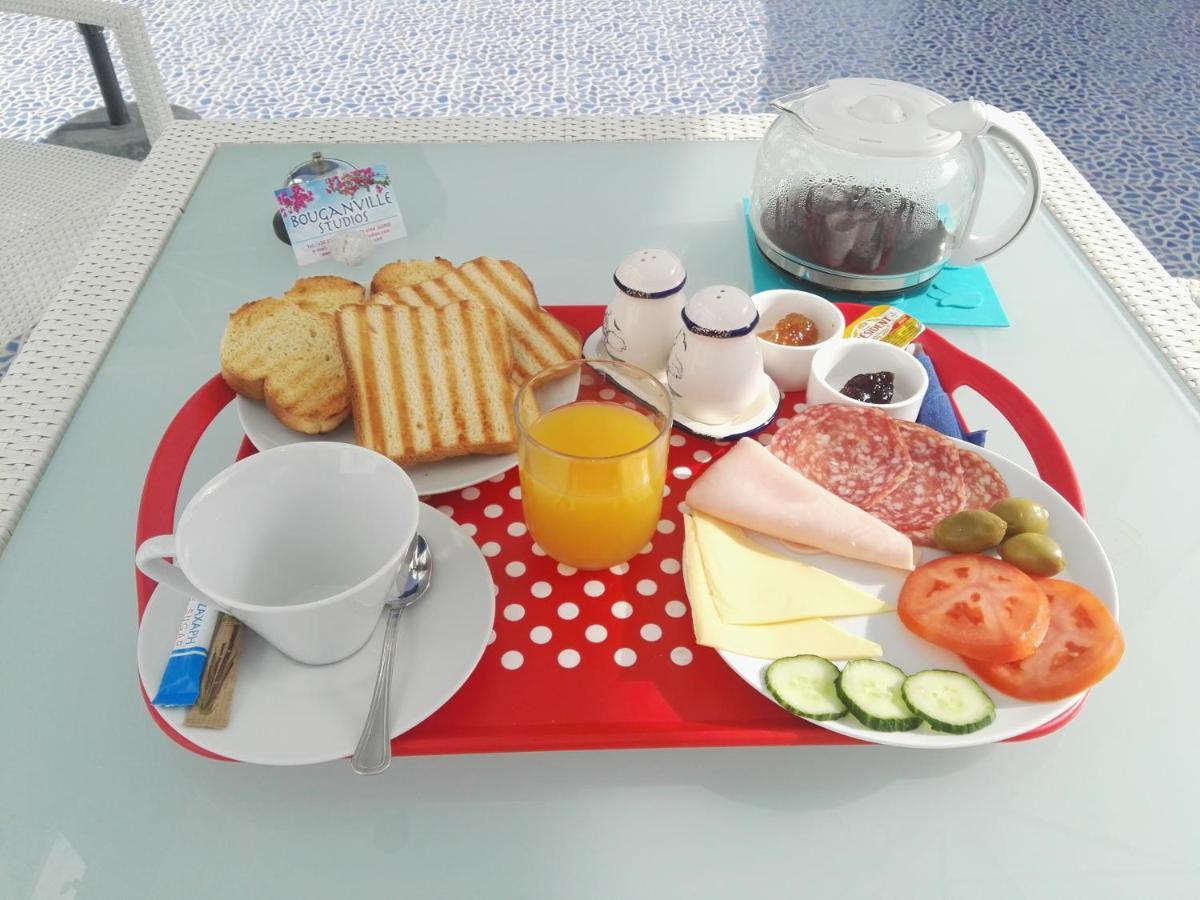 Bouganville Stegna Bed & Breakfast