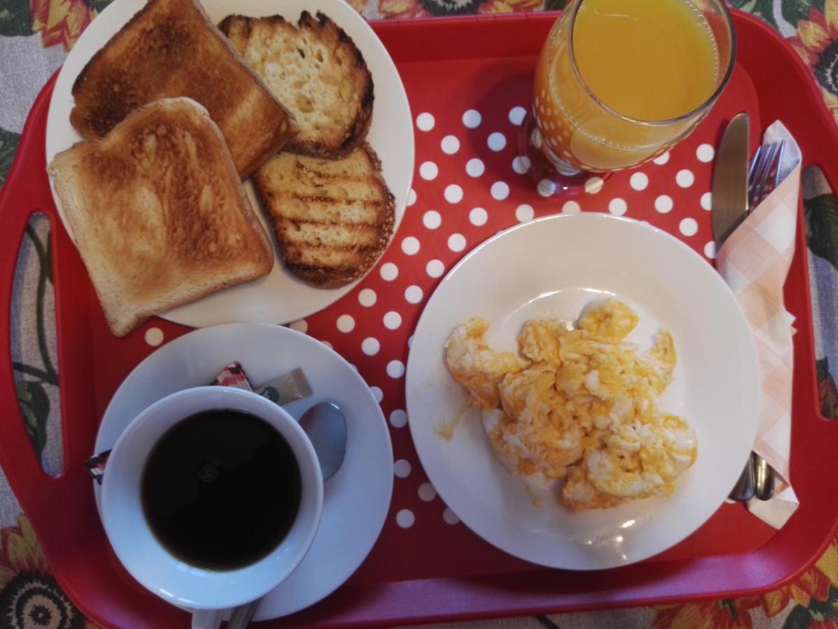 Bouganville Stegna Frühstückspension *